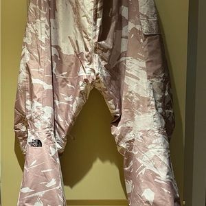 NWT North Face Freedom Plus Insulated Pants in pink and white, Size 2X